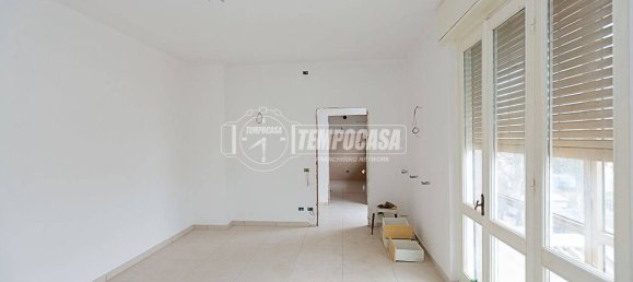 Вилла с 5 спальнями в Казальпустерленго, Италия № 93886 29