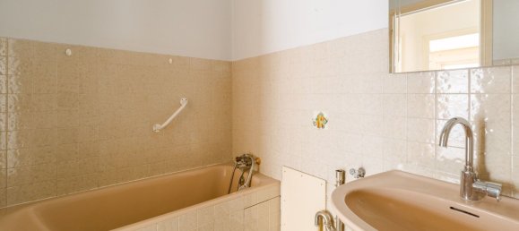 2 rooms Apartment in Lyon, France No. 297386 7