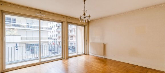 2 rooms Apartment in Lyon, France No. 297386 3