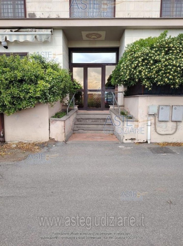 3 rooms Duplex in Rome, Italy No. 189946