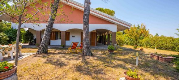6 bedrooms Villa in Santarcangelo di Romagna, Italy No. 315548 4