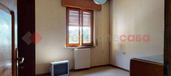 10 rooms House in Gallicano, Italy No. 237818 24
