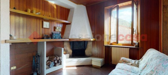 10 rooms House in Gallicano, Italy No. 237818 8