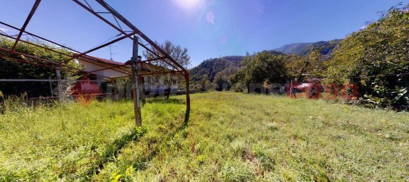 10 rooms House in Gallicano, Italy No. 237818 4