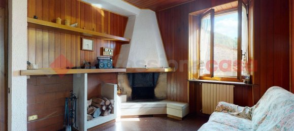 10 rooms House in Gallicano, Italy No. 237818 12