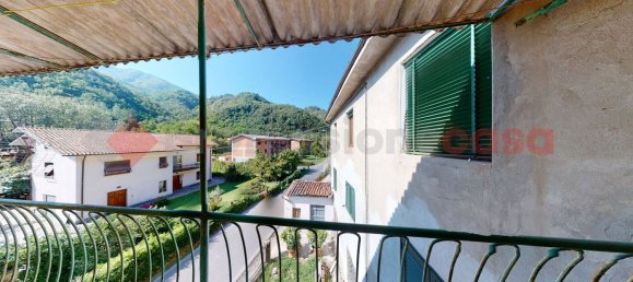 10 rooms House in Gallicano, Italy No. 237818 26