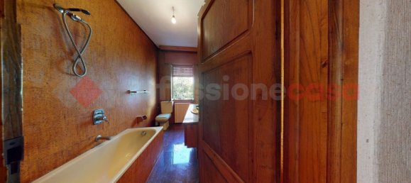 10 rooms House in Gallicano, Italy No. 237818 20