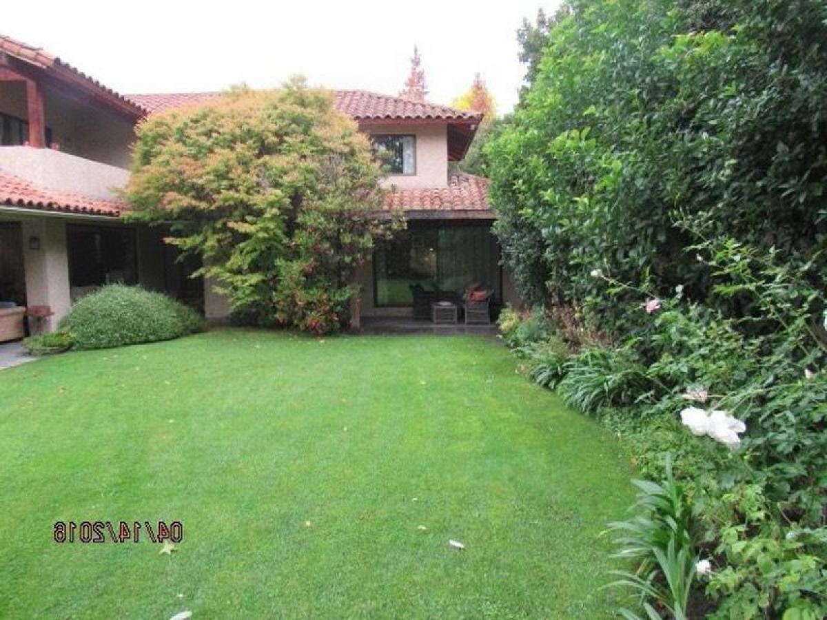 4 bedrooms House in Santiago, Chile No. 5362
