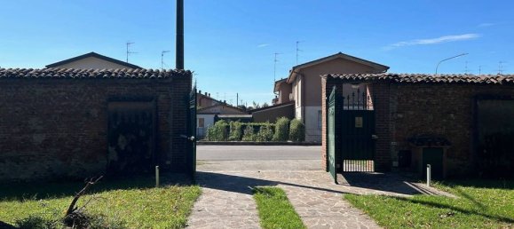 5 bedrooms Villa in Verolavecchia, Italy No. 392501 11