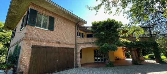 5 bedrooms Villa in Verolavecchia, Italy No. 392501 3