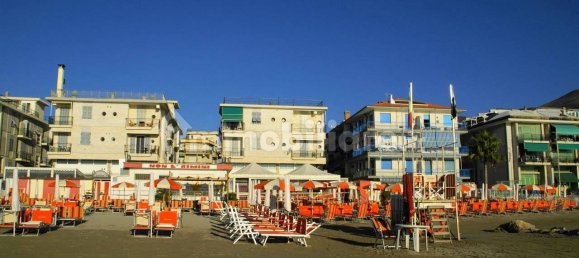 1 Schlafzimmer Wohnung in Ceriale, Italy, Nr. 257111 4