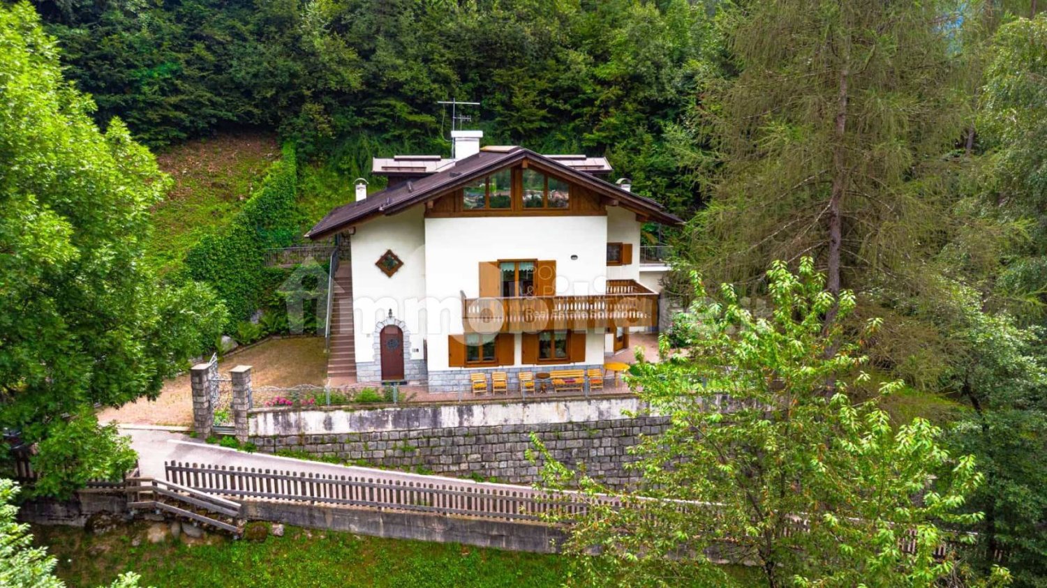 6 bedrooms Villa in Giustino, Italy No. 302576
