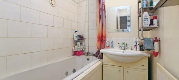 2 bedrooms Apartment in London, United Kingdom No. 12437 9