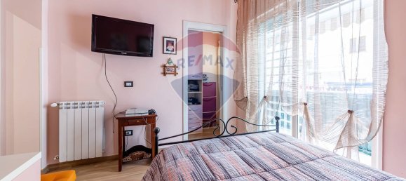 Квартира с 3 спальнями в Бари, Италия № 321672 11