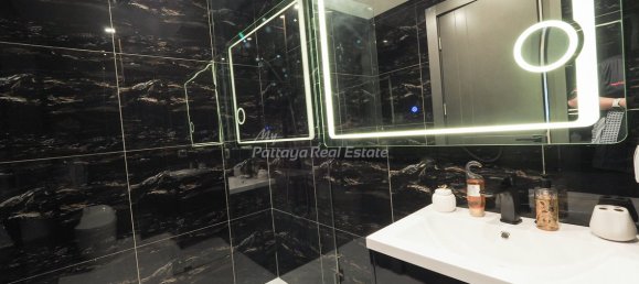 2 bedrooms Condo in Pattaya, Thailand No. 59777 6