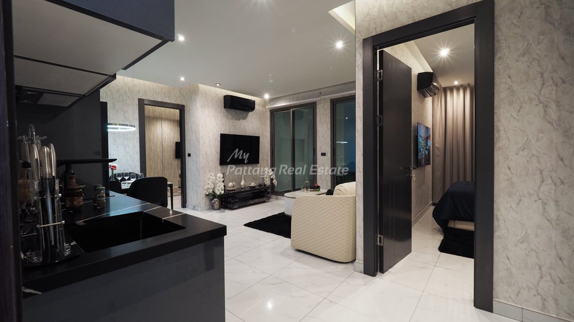 2 bedrooms Condo in Pattaya, Thailand No. 59777