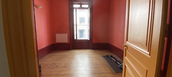 Квартира с 2 спальнями в Сент-Этьен, Франция № 193812 8