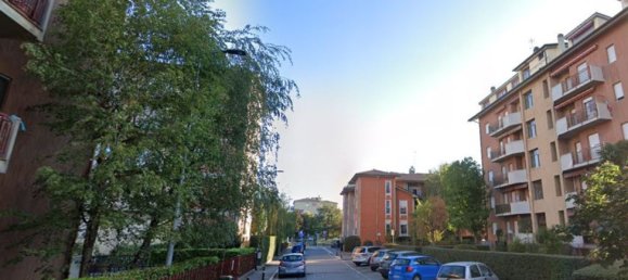 4 rooms Apartment in Bergamo, Italy No. 4890 20