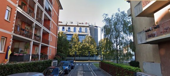 4 rooms Apartment in Bergamo, Italy No. 4890 19