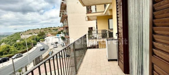 3 Schlafzimmer Wohnung in Ragusa, Italy, Nr. 350837 3