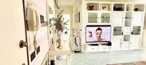 3 Schlafzimmer Wohnung in Ragusa, Italy, Nr. 350837 8