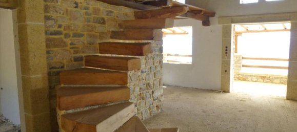 3 Schlafzimmer Villa in Volos, Greece, Nr. 1227 7