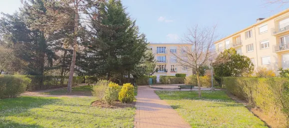 2 bedrooms Apartment in Maisons-Laffitte, France No. 320812 16