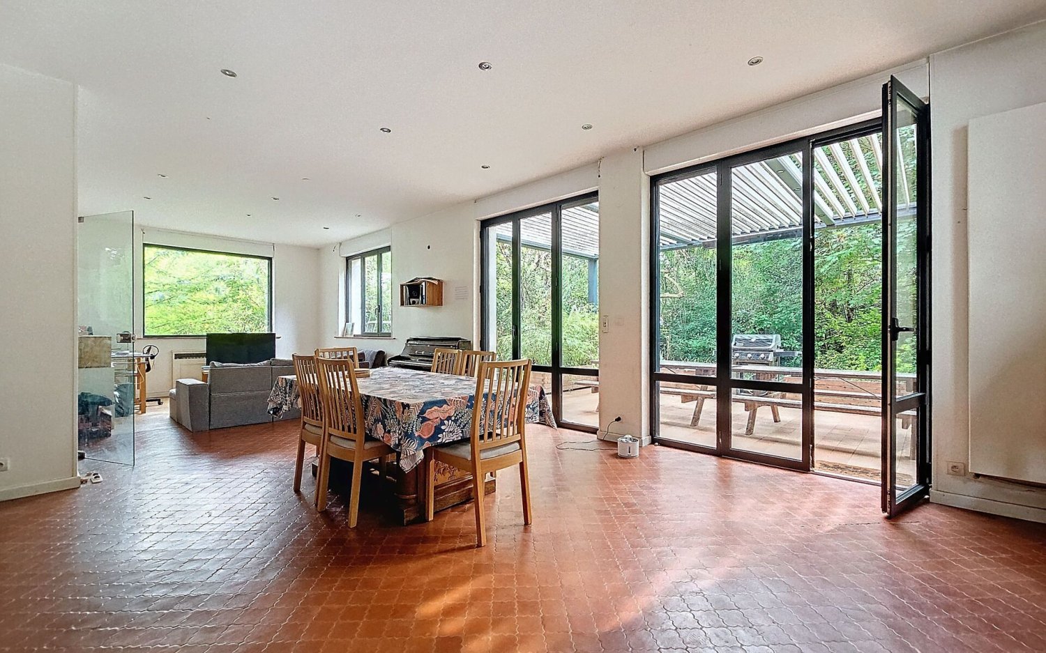 6 Schlafzimmer Haus in Suresnes, France, Nr. 171505