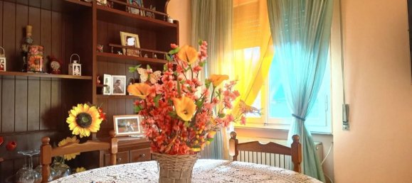 Apartamento de 4 habitaciónes en Barga, Italy No. 49183 13