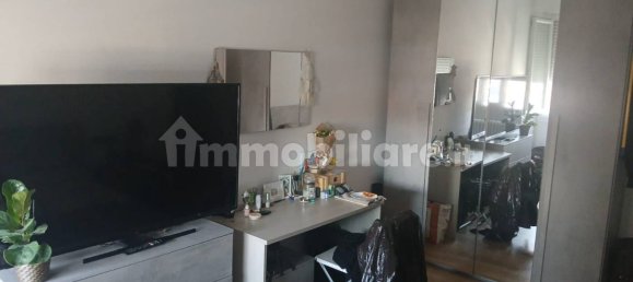 4 bedrooms Apartment in Bologna, Italy No. 11934 2