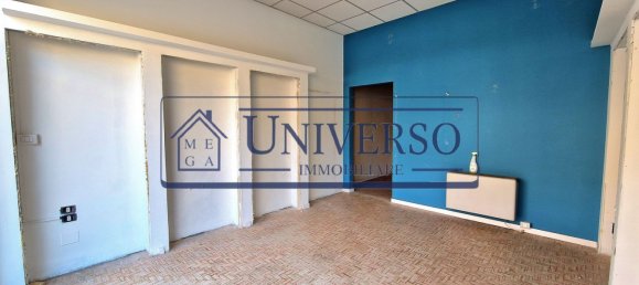 2-Zimmer Gewerbliche Immobilie in Voghera, Italy, Nr. 87463 4