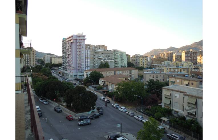 Квартира с 5 комнатами в Палермо, Италия № 254685