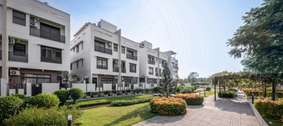 5 bedrooms House in Binh Duong, Vietnam No. 13454 3