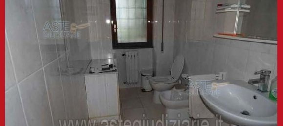 5 bedrooms Apartment in Rome, Italy No. 334090 10