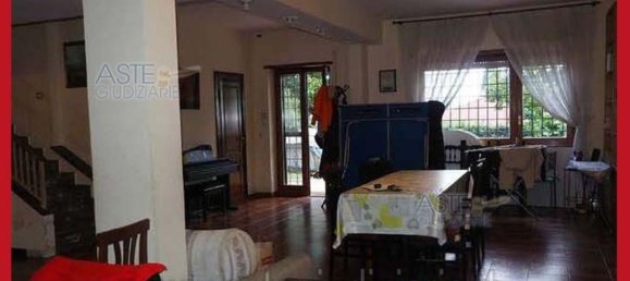 5 bedrooms Apartment in Rome, Italy No. 334090 2