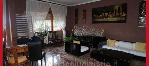 5 bedrooms Apartment in Rome, Italy No. 334090 3