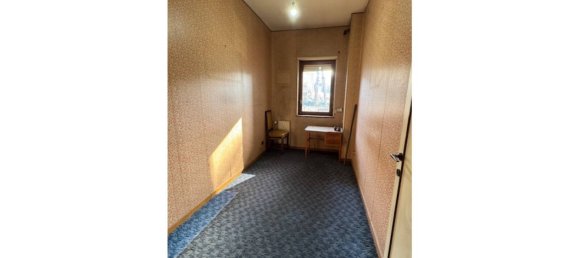 4 bedrooms Apartment in Rome, Italy No. 10589 17