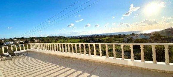 5 bedrooms House in Chloraka, Cyprus No. 6503 6