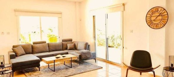 5 bedrooms House in Chloraka, Cyprus No. 6503 2