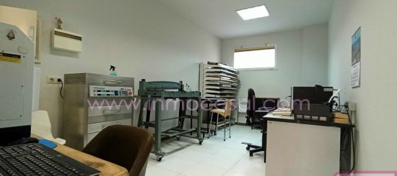 Gewerbliche Immobilie in Aviles, Spain 121m², Nr. 149757 5