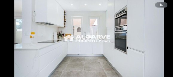 3 bedrooms Townhouse in Quarteira, Portugal No. 352639 3