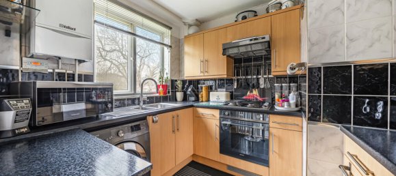 Duplex independente T2 em London, United Kingdom N.º 7742 22