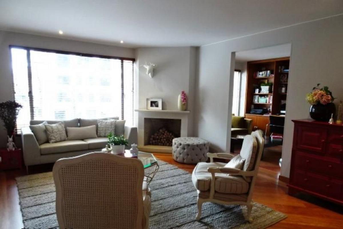 3 bedrooms House in Bogota, Colombia No. 11581