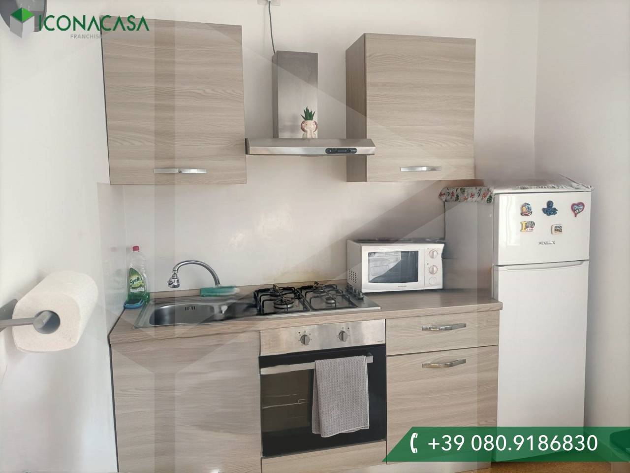 3 bedrooms Apartment in Bari, Italy No. 21033