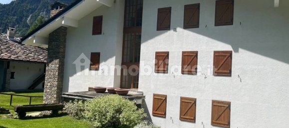 3 Schlafzimmer Wohnung in Courmayeur, Italy, Nr. 123344 45