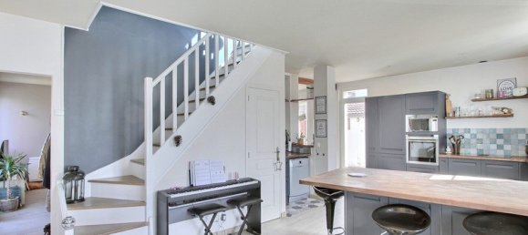 Villa de 4 dormitorios en Argenteuil, France No. 194228 4