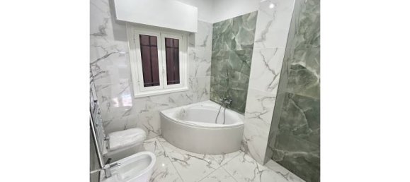 3 bedrooms Apartment in Rome, Italy No. 16665 15