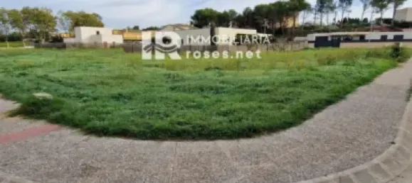  Land in Garriguella, Spain No. 73571 21