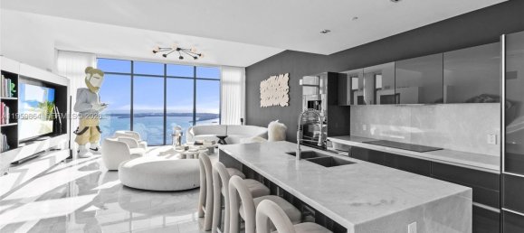 3 chambres propriété commerciale à vendre à Miami, Miami-Dade, Florida, USA № 615619 26
