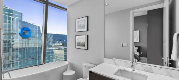 3 chambres propriété commerciale à vendre à Miami, Miami-Dade, Florida, USA № 615619 9